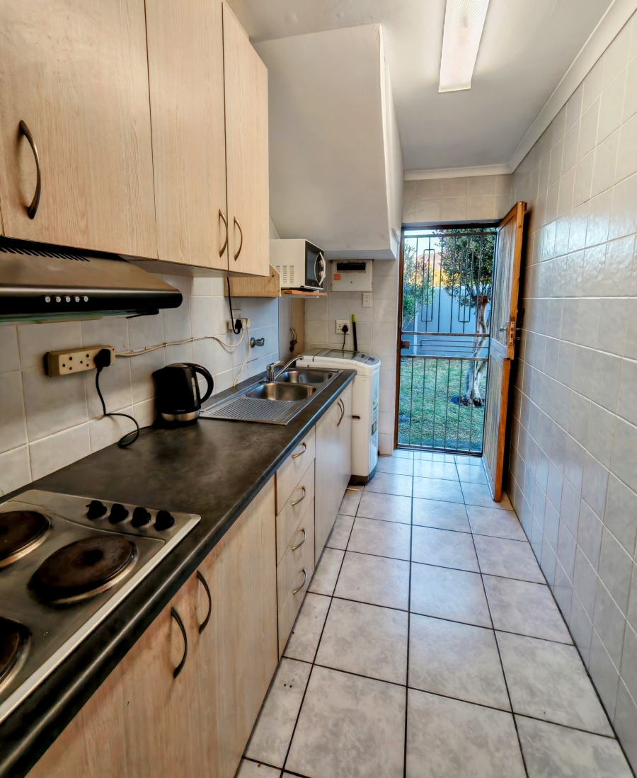 4 Bedroom Property for Sale in De Kelders Western Cape